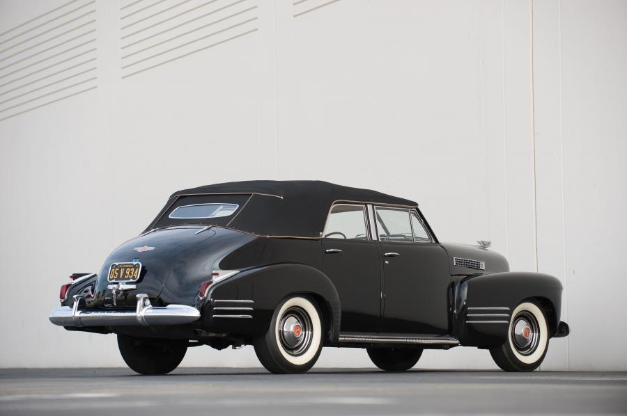  Cadillac Series 62 Convertible Sedan (6229D) 1941 года  (фото 50 из 51)